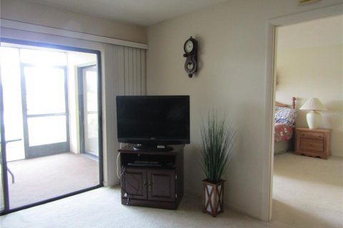 Condo in Sarasota, Florida, 2 bedrooms  № 2098663 - photo 15