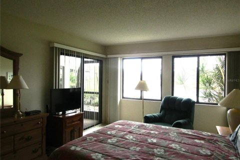 Condo in Sarasota, Florida, 2 bedrooms  № 2098663 - photo 17