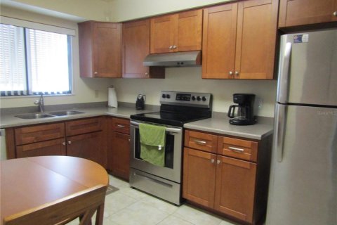 Condo in Sarasota, Florida, 2 bedrooms  № 2098663 - photo 3