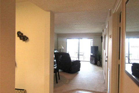 Condo in Sarasota, Florida, 2 bedrooms  № 2098663 - photo 7
