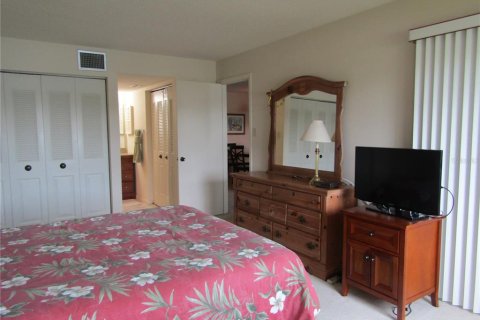 Condo in Sarasota, Florida, 2 bedrooms  № 2098663 - photo 18