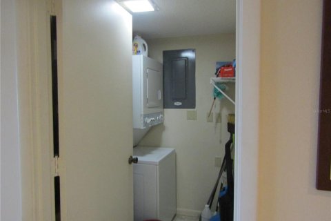 Condo in Sarasota, Florida, 2 bedrooms  № 2098663 - photo 6