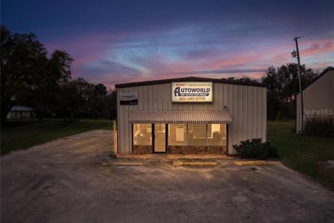 Immobilier commercial à Inglis, Floride 278.71 m2 № 2105614