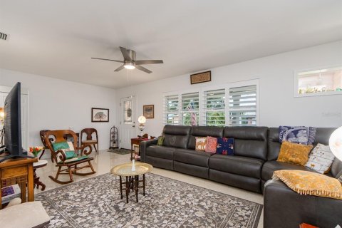 Villa ou maison à vendre à Dunedin, Floride: 2 chambres, 114.27 m2 № 2347990 - photo 6
