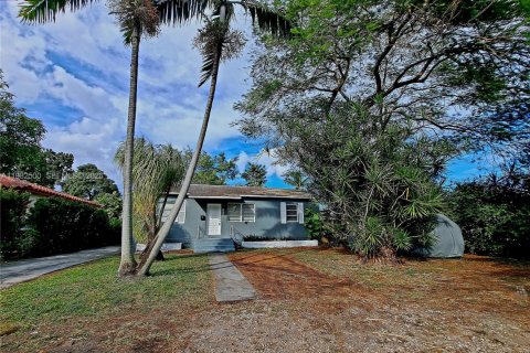 Снять в аренду виллу или дом в Майами, Флорида 3 спальни, 131.18м2, № 2050782 - фото 3