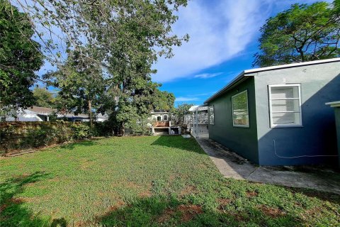 Снять в аренду виллу или дом в Майами, Флорида 3 спальни, 131.18м2, № 2050782 - фото 8