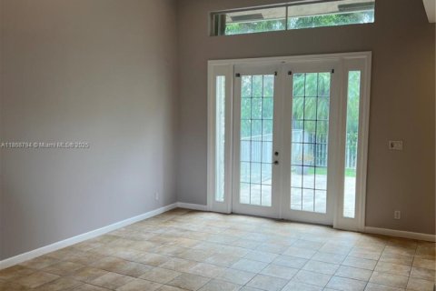 Touwnhouse à vendre à Pembroke Pines, Floride: 3 chambres № 1896493 - photo 3