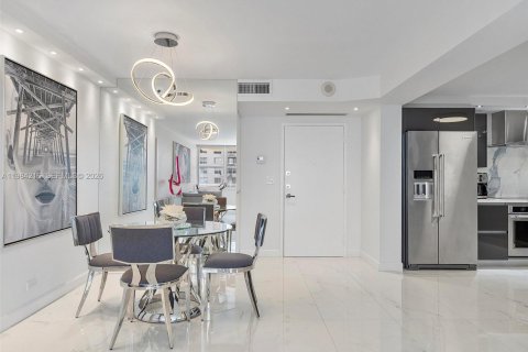 Снять в аренду кондоминиум в Санни-Айлс-Бич, Флорида 2 спальни, 100.98м2, № 2045480 - фото 14