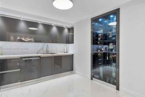 Снять в аренду кондоминиум в Санни-Айлс-Бич, Флорида 2 спальни, 100.98м2, № 2045480 - фото 18