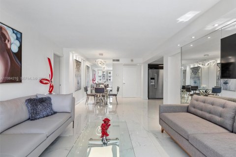 Снять в аренду кондоминиум в Санни-Айлс-Бич, Флорида 2 спальни, 100.98м2, № 2045480 - фото 11