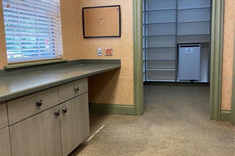 Propiedad comercial en alquiler en The Villages, Florida № 1303217 - foto 5