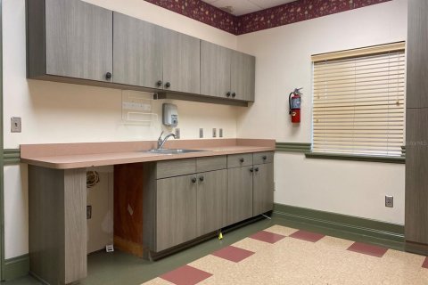 Propiedad comercial en alquiler en The Villages, Florida № 1303217 - foto 10