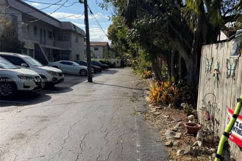 Casa en venta en Oakland Park, Florida, 2 dormitorios, 60.94 m2 № 2023894 - foto 21