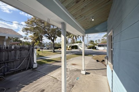 Casa en venta en Oakland Park, Florida, 2 dormitorios, 60.94 m2 № 2023894 - foto 7