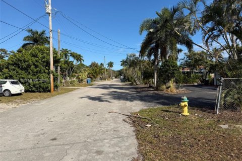 Casa en venta en Oakland Park, Florida, 2 dormitorios, 60.94 m2 № 2023894 - foto 8