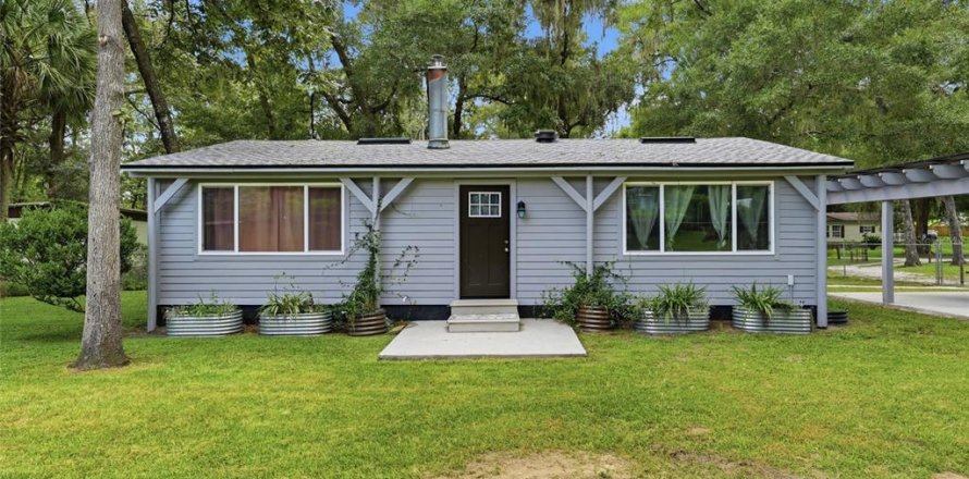 Casa en Reddick, Florida 2 dormitorios, 84.73 m2 № 2361190