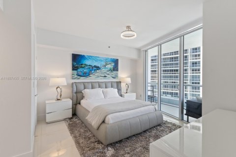 Condo in Miami, Florida, 2 bedrooms № 2194046 - photo 10