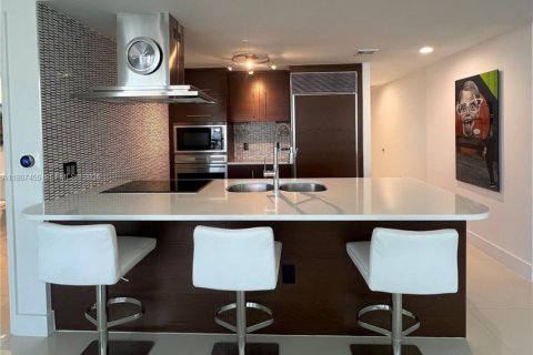 Condo in Miami, Florida, 2 bedrooms № 2194046 - photo 9