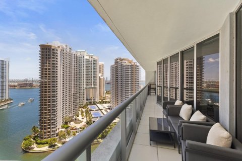 Condo in Miami, Florida, 2 bedrooms № 2194046 - photo 22