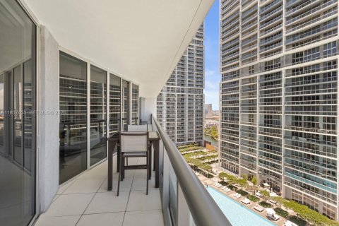 Condo in Miami, Florida, 2 bedrooms № 2194046 - photo 23