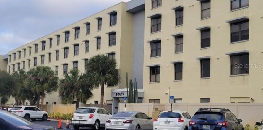 Condominio en Clearwater, Florida, 2 dormitorios  № 1673683