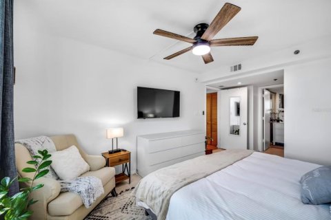 Condominio en venta en Clearwater, Florida, 2 dormitorios, 78.5 m2 № 1673683 - foto 14