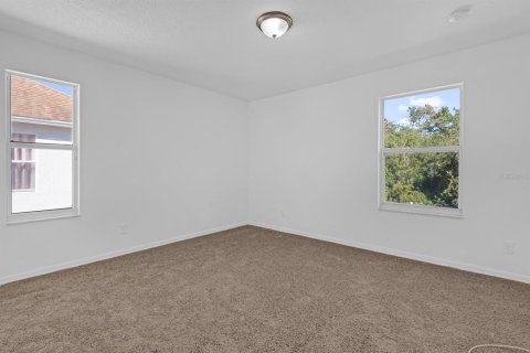 House in Kissimmee, Florida 5 bedrooms, 386.01 sq.m. № 1555394 - photo 27