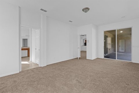 House in Kissimmee, Florida 5 bedrooms, 386.01 sq.m. № 1555394 - photo 7