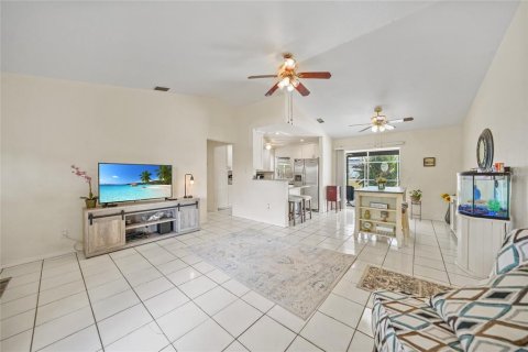 Villa ou maison à vendre à Port Charlotte, Floride: 3 chambres, 120.77 m2 № 1555168 - photo 5