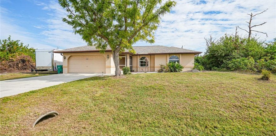 Villa ou maison à Port Charlotte, Floride 3 chambres, 120.77 m2 № 1555168