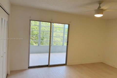 Condominio en venta en Deerfield Beach, Florida, 1 dormitorio, 66.8 m2 № 2002087 - foto 7