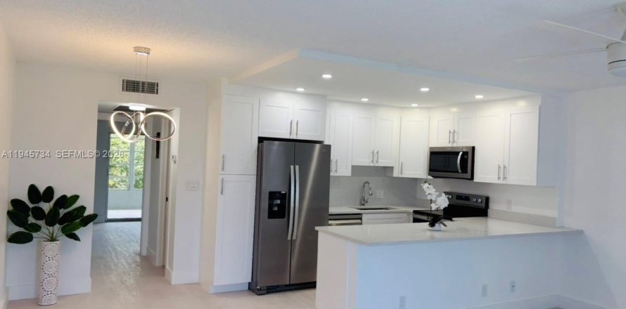 Condominio en Deerfield Beach, Florida, 1 dormitorio  № 2002087