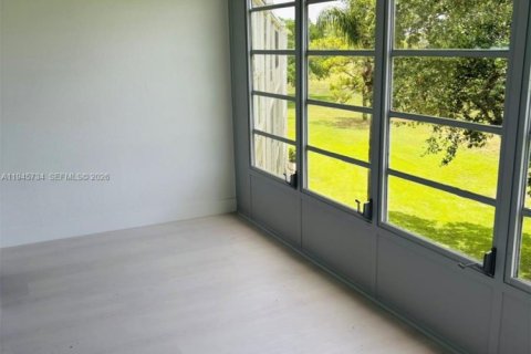 Condominio en venta en Deerfield Beach, Florida, 1 dormitorio, 66.8 m2 № 2002087 - foto 8