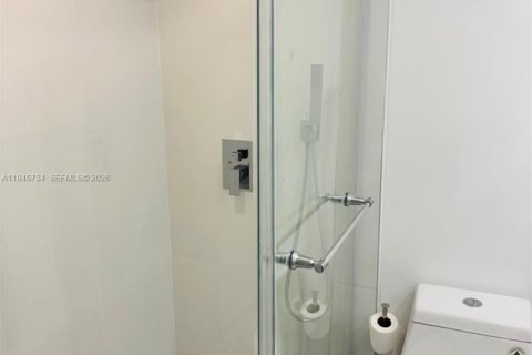 Condominio en venta en Deerfield Beach, Florida, 1 dormitorio, 66.8 m2 № 2002087 - foto 5