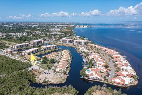 Condominio en venta en Punta Gorda, Florida, 2 dormitorios, 106.56 m2 № 1416021 - foto 4