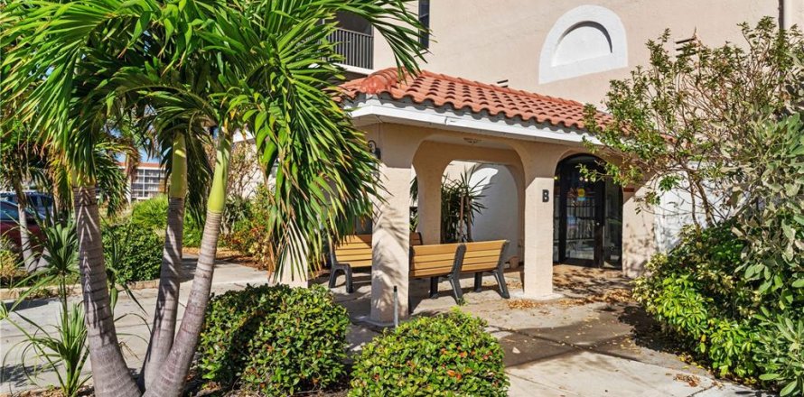 Condo in Punta Gorda, Florida, 2 bedrooms № 1416021