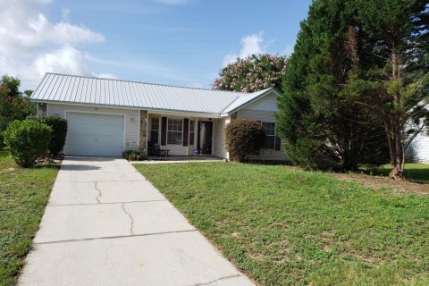 Villa ou maison à louer à Crestview, Floride: 3 chambres, 121.7 m2 № 562294 - photo 1