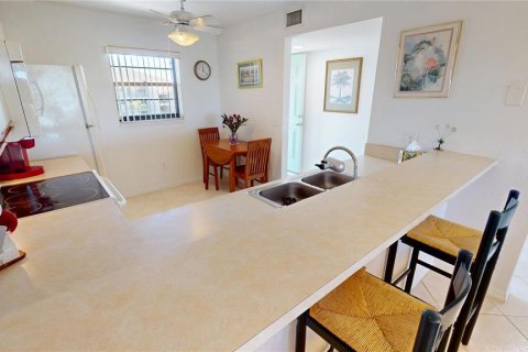 Condominio en venta en Punta Gorda, Florida, 2 dormitorios, 107.12 m2 № 1733069 - foto 8