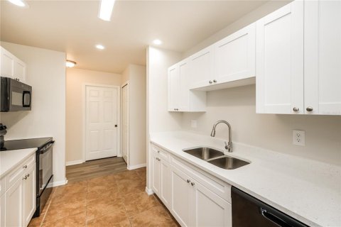 Villa ou maison à louer à Lehigh Acres, Floride: 3 chambres, 97.36 m2 № 1447465 - photo 8