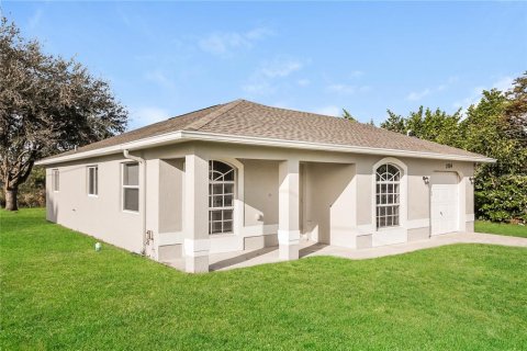 Villa ou maison à louer à Lehigh Acres, Floride: 3 chambres, 97.36 m2 № 1447465 - photo 3