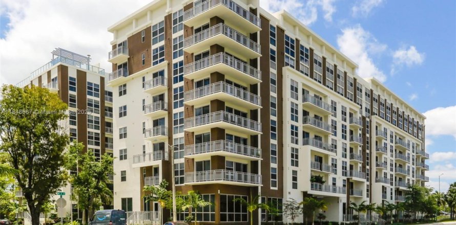 Appartement à Miami, Floride 2 chambres, 95.13 m2 № 1850339