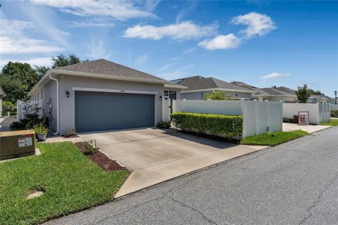 House in Kissimmee, Florida 3 bedrooms, 143.26 sq.m. № 1626255 - photo 25