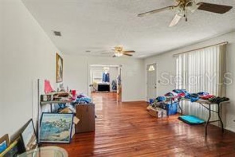 Villa ou maison à vendre à Plant City, Floride: 2 chambres, 137.4 m2 № 2352319 - photo 4