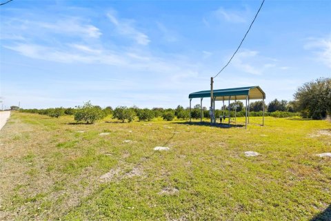 Terreno en venta en Zephyrhills, Florida № 1014739 - foto 21