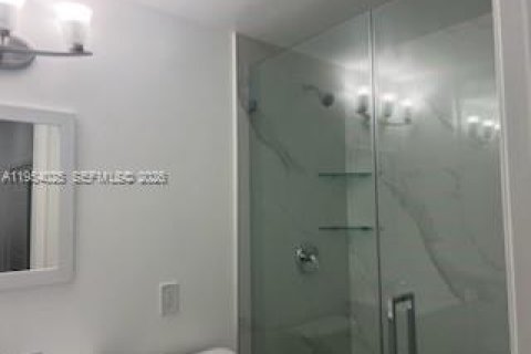 Adosado en alquiler en Homestead, Florida, 3 dormitorios № 2009566 - foto 10