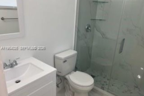 Adosado en alquiler en Homestead, Florida, 3 dormitorios № 2009566 - foto 26