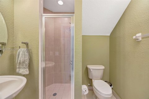 Touwnhouse à vendre à Miami, Floride: 3 chambres, 166.02 m2 № 1770501 - photo 13