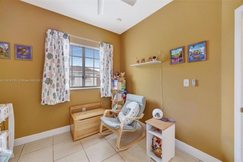 Touwnhouse à vendre à Miami, Floride: 3 chambres, 166.02 m2 № 1770501 - photo 21