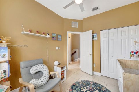 Touwnhouse à vendre à Miami, Floride: 3 chambres, 166.02 m2 № 1770501 - photo 22