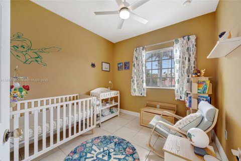 Touwnhouse à vendre à Miami, Floride: 3 chambres, 166.02 m2 № 1770501 - photo 20